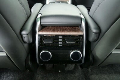 2024 Land Rover Range Rover SE