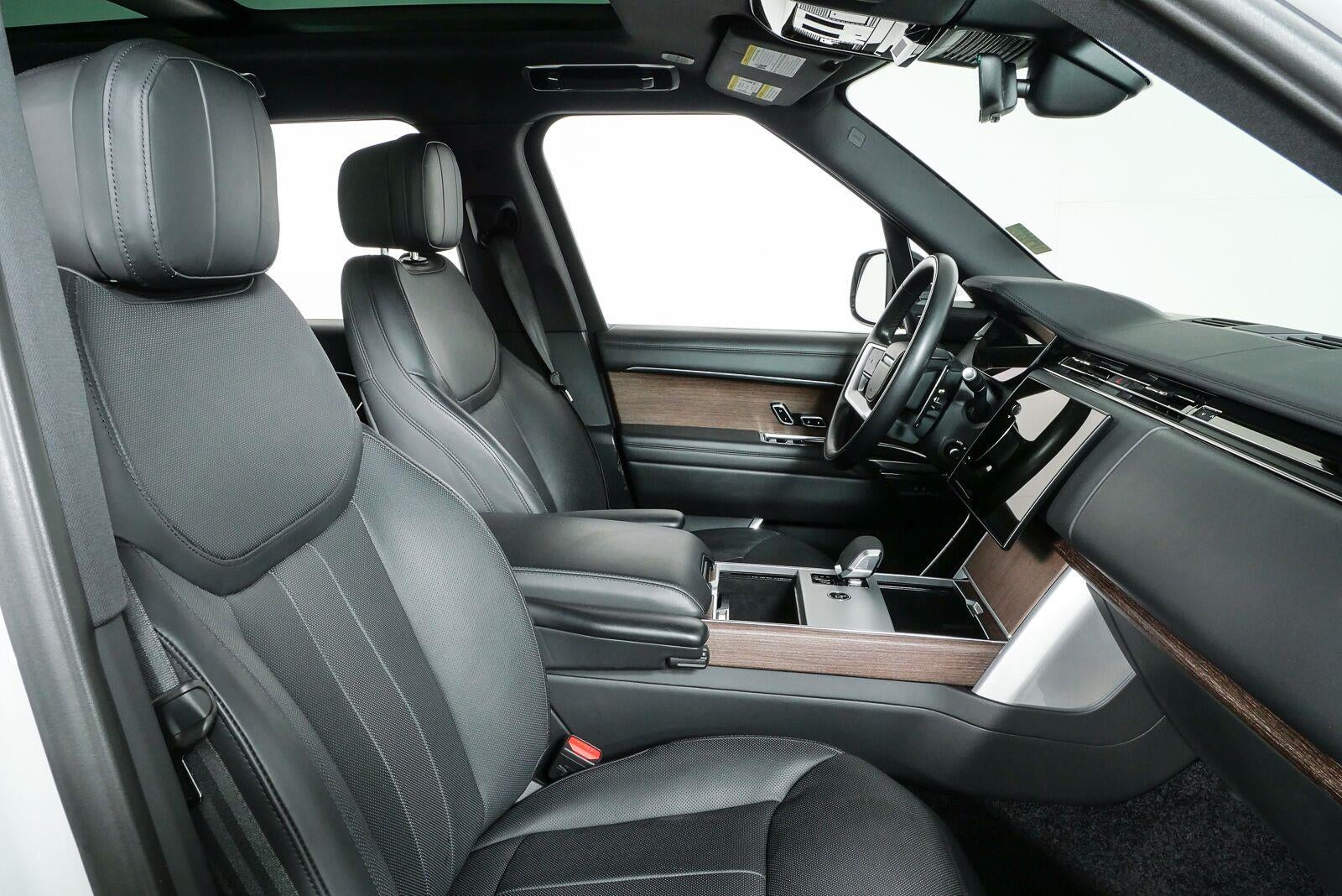 2024 Land Rover Range Rover SE