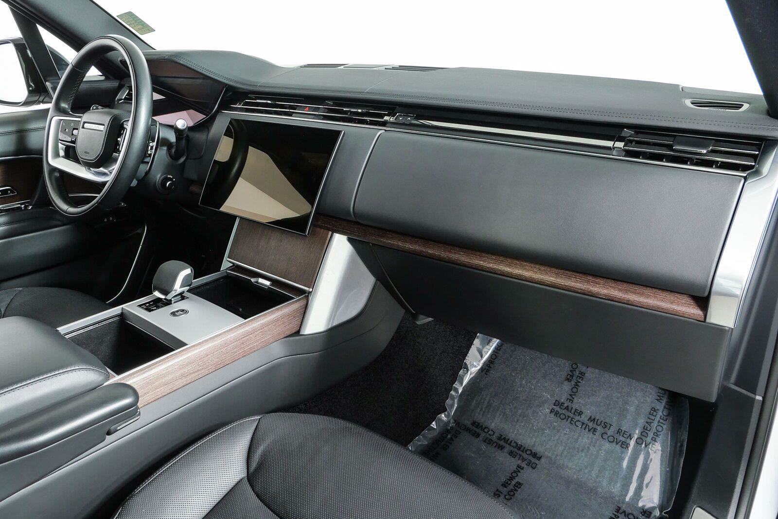 2024 Land Rover Range Rover SE