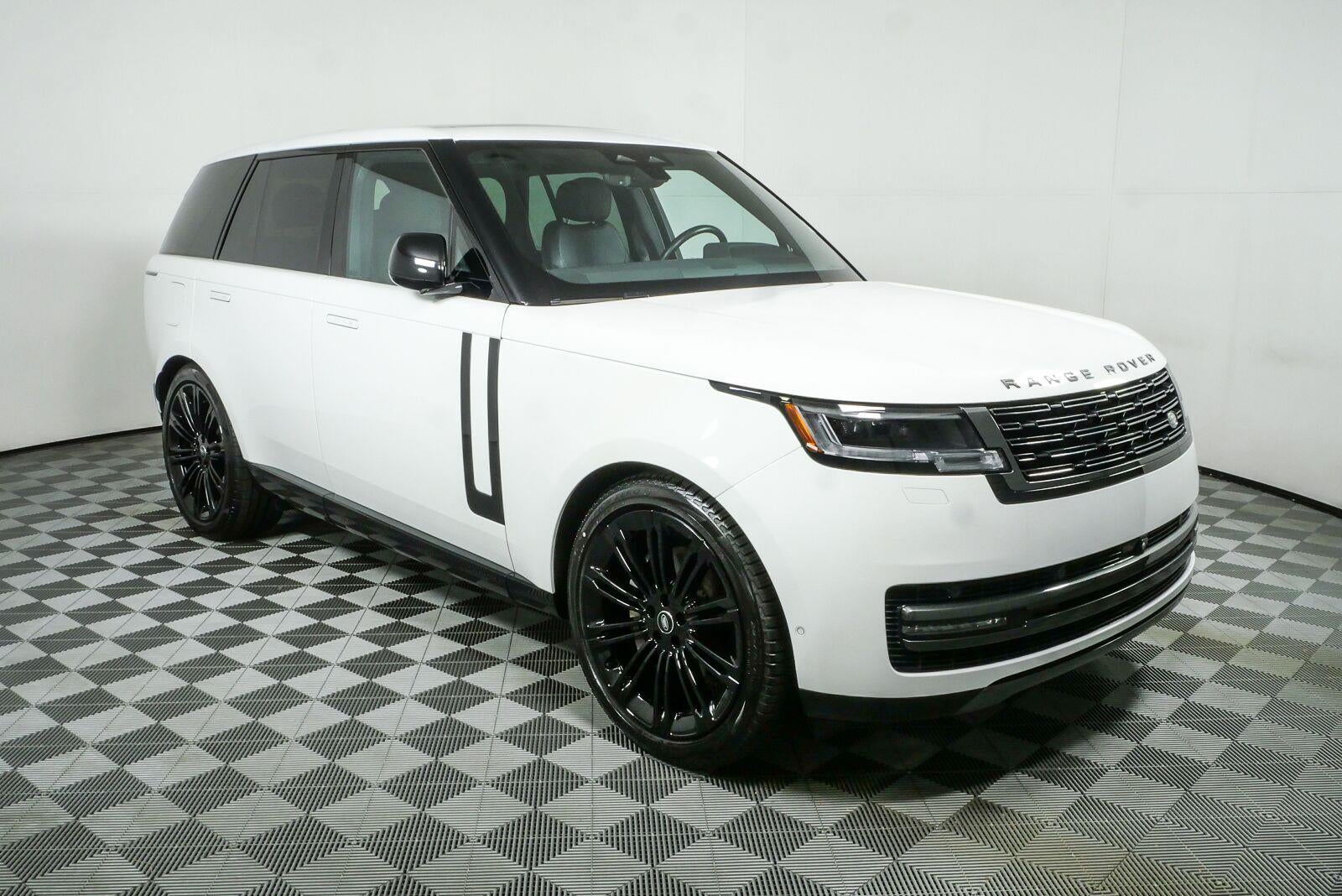 2024 Land Rover Range Rover SE
