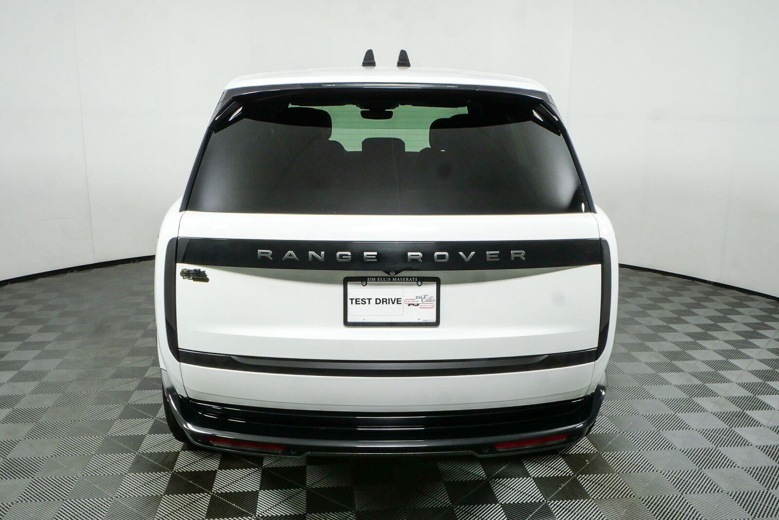 2024 Land Rover Range Rover SE