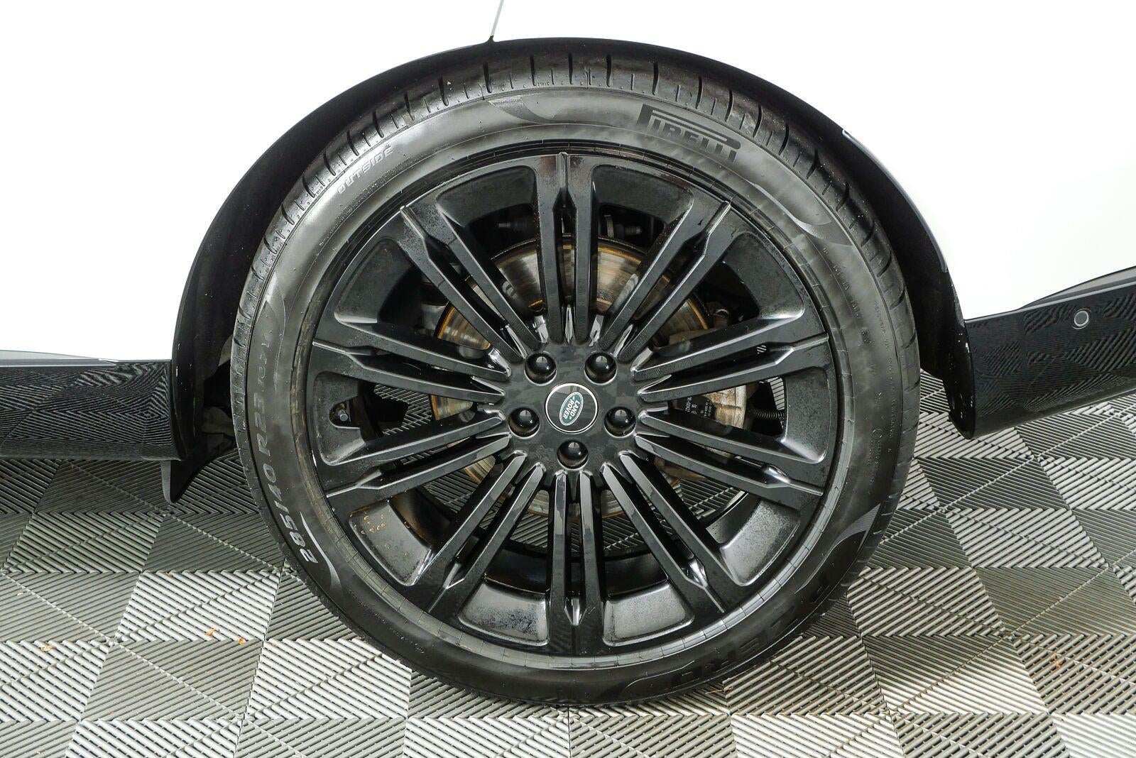 2024 Land Rover Range Rover SE