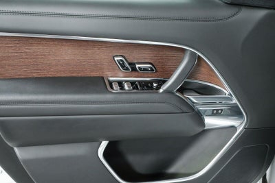 2024 Land Rover Range Rover SE