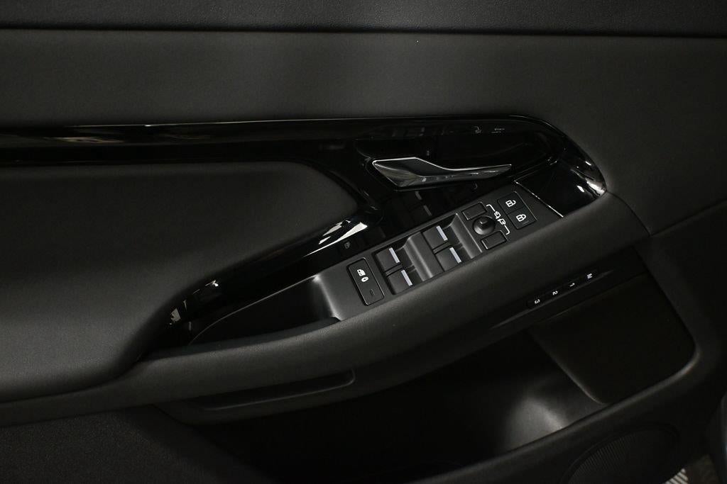 2024 Land Rover Range Rover Evoque Core S