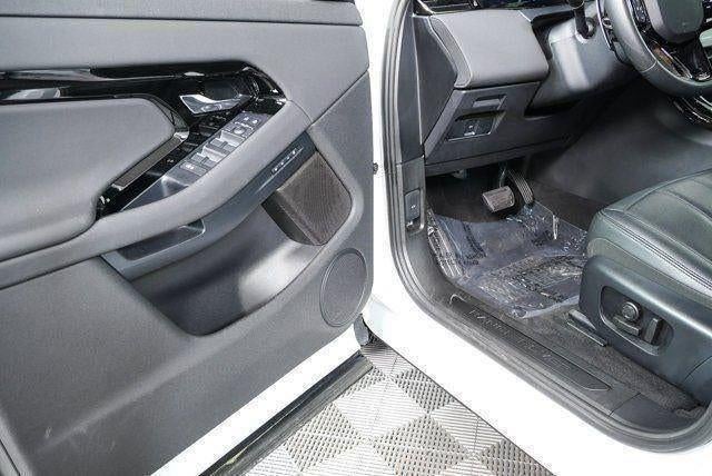2024 Land Rover Range Rover Evoque Core S