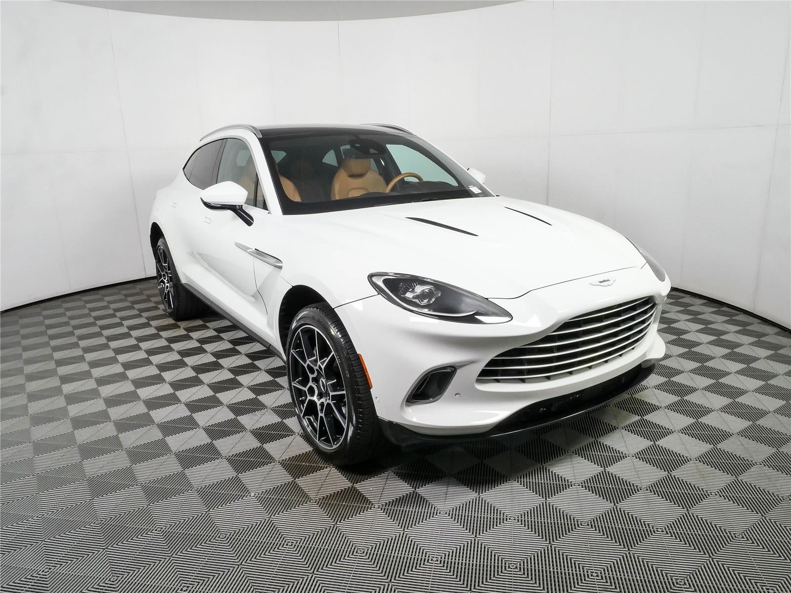 2021 Aston Martin Dbx Base