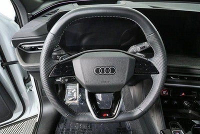 2025 Audi SQ5 Premium Plus