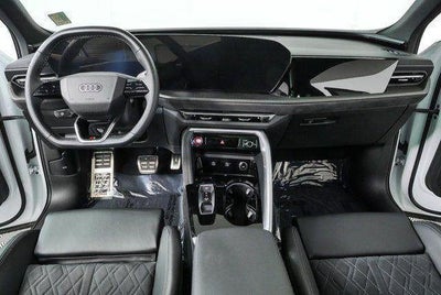 2025 Audi SQ5 Premium Plus