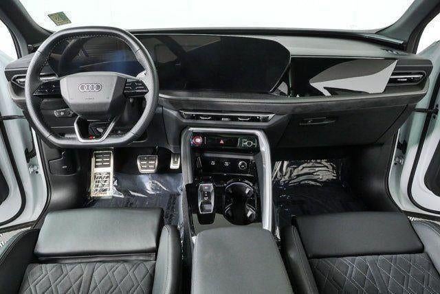2025 Audi SQ5 Premium Plus