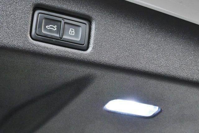 2025 Audi SQ5 Premium Plus