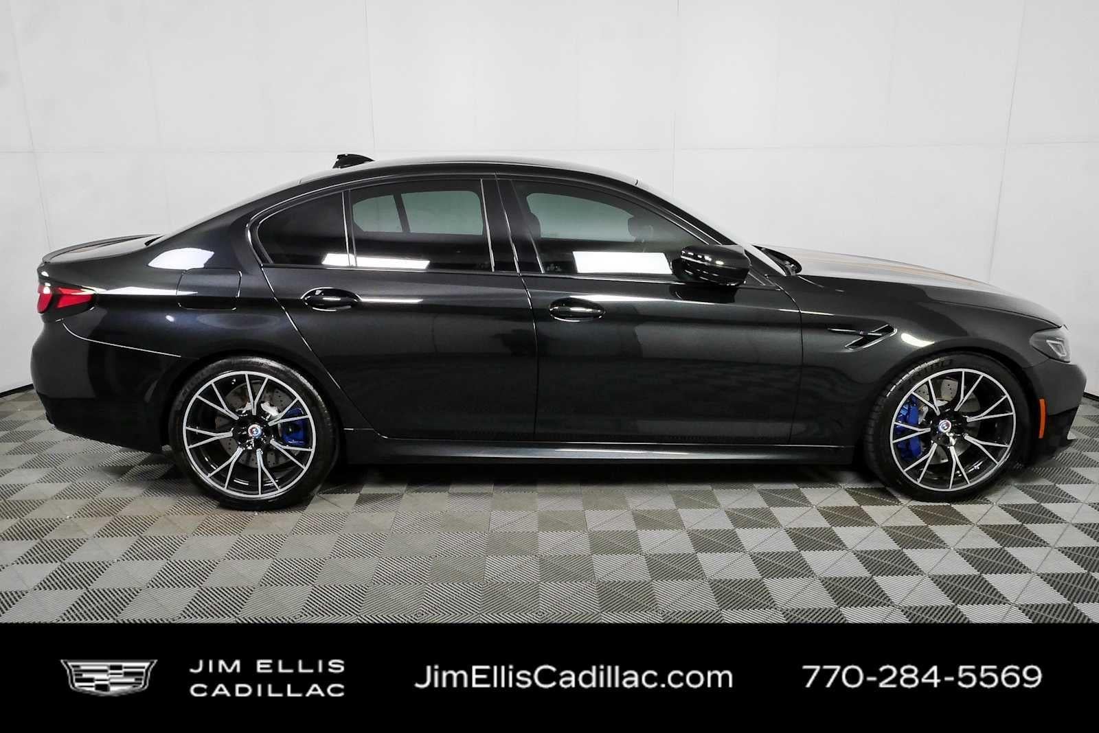 2023 BMW M5 Sedan