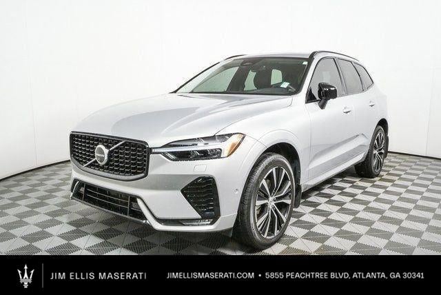 2024 Volvo XC60 Plus Dark Theme
