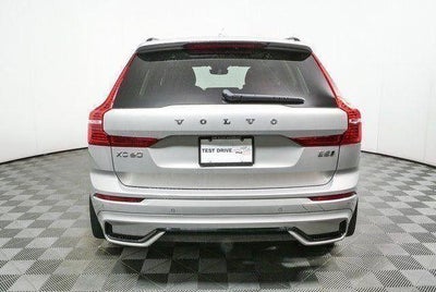2024 Volvo XC60 Plus Dark Theme