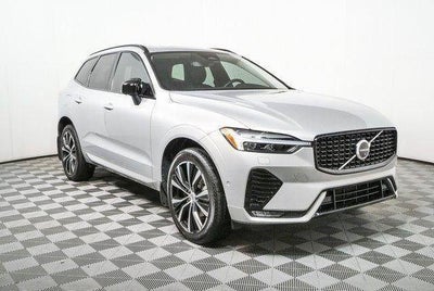 2024 Volvo XC60 Plus Dark Theme