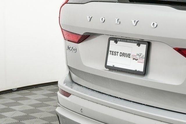 2024 Volvo XC60 Plus Dark Theme