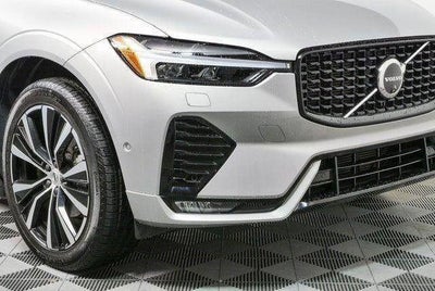 2024 Volvo XC60 Plus Dark Theme