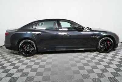 2023 Maserati Quattroporte Modena
