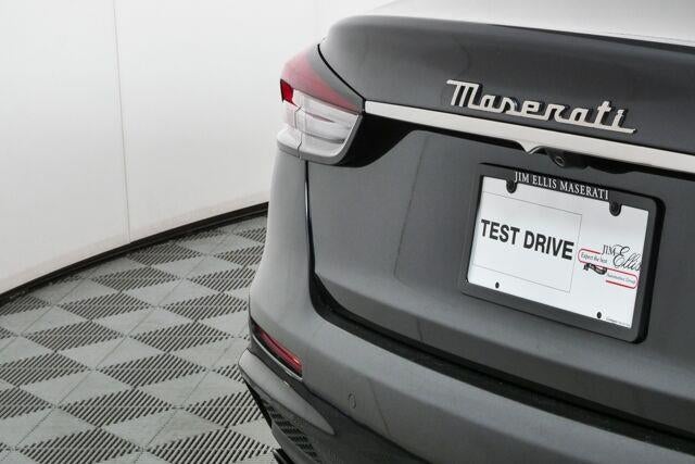 2023 Maserati Quattroporte Modena