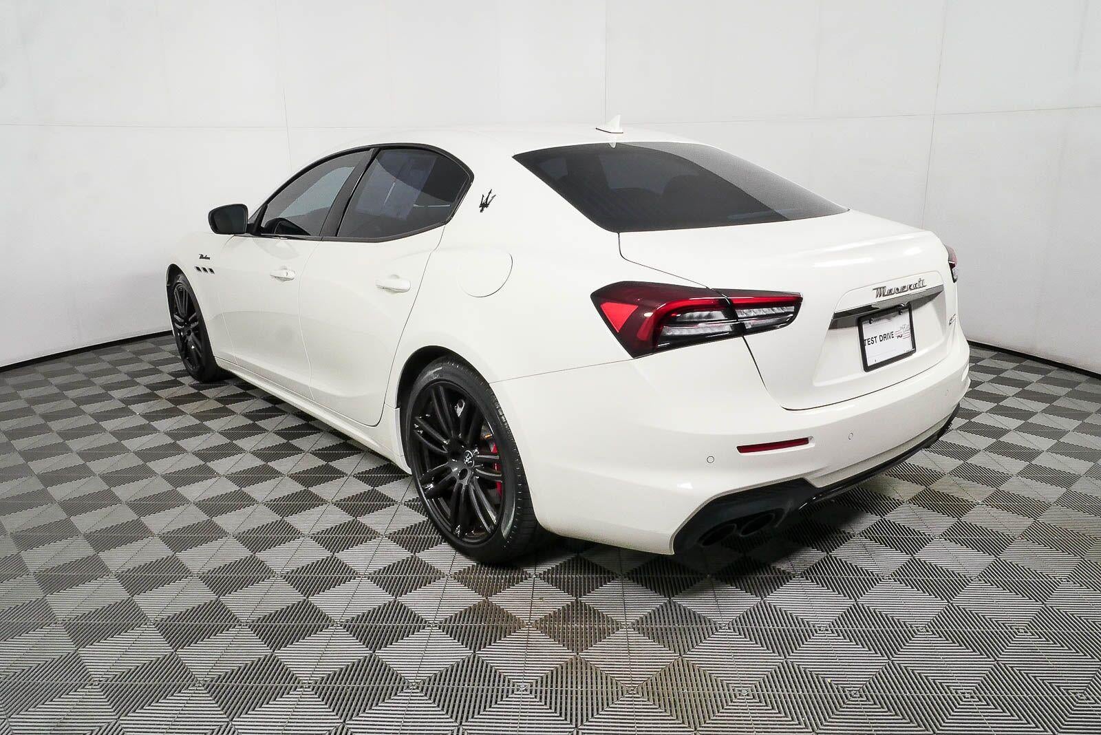 2023 Maserati Ghibli Modena