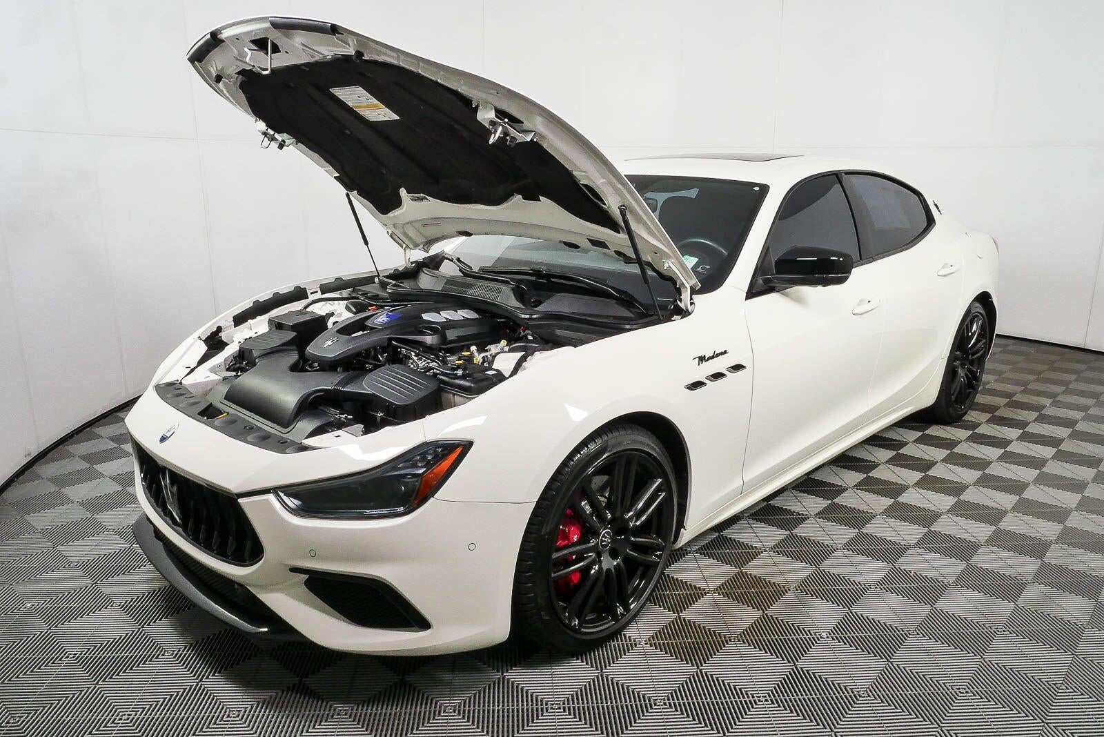 2023 Maserati Ghibli Modena