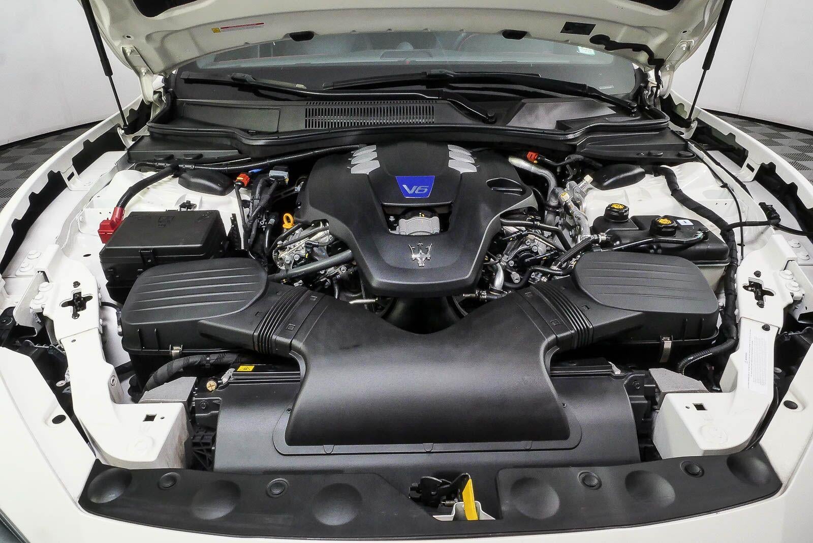 2023 Maserati Ghibli Modena