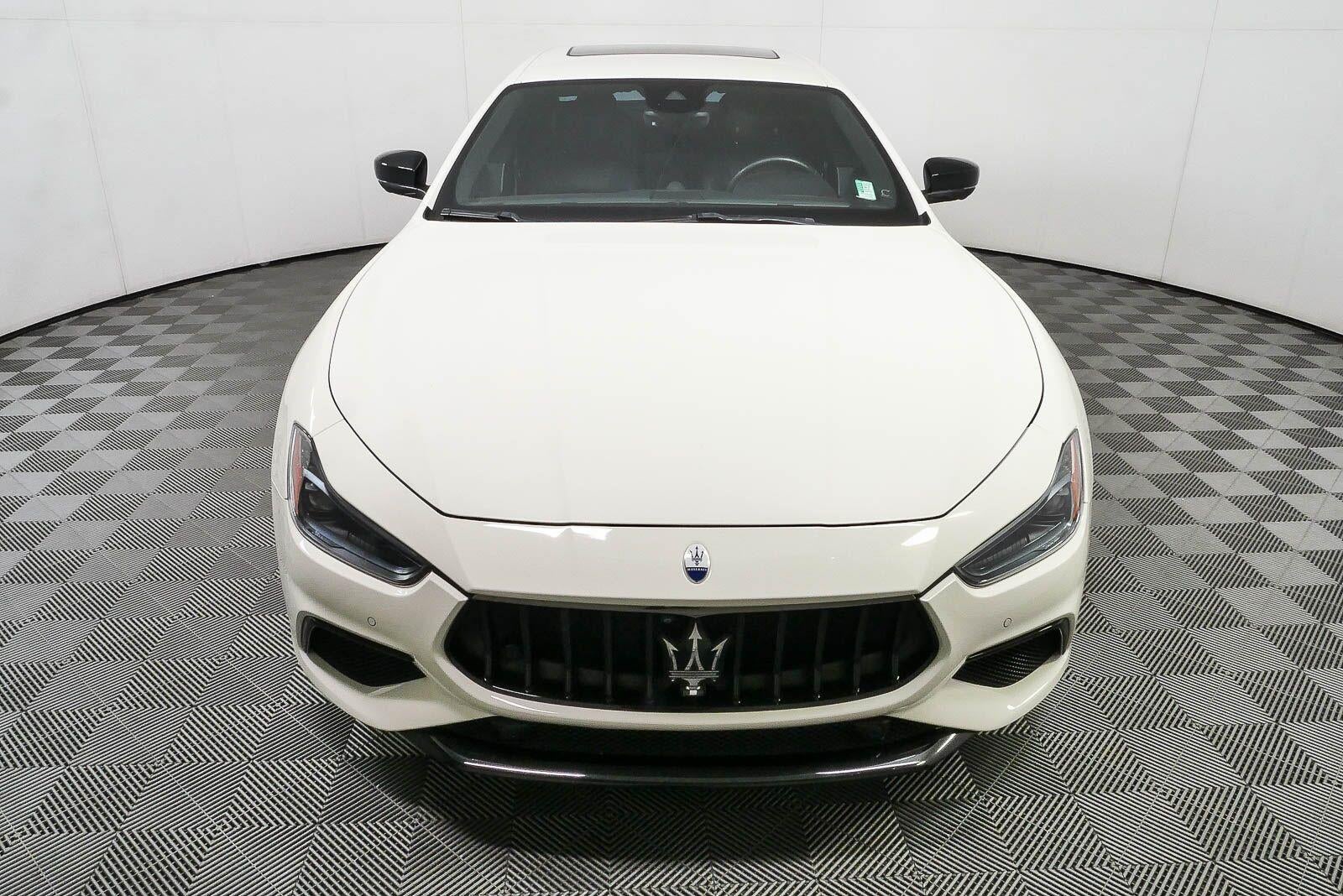 2023 Maserati Ghibli Modena