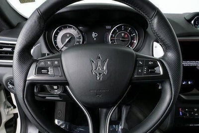 2022 Maserati Ghibli Modena Q4