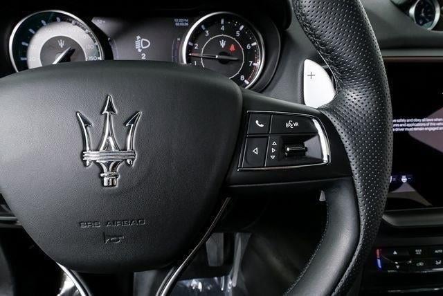 2022 Maserati Ghibli Modena Q4