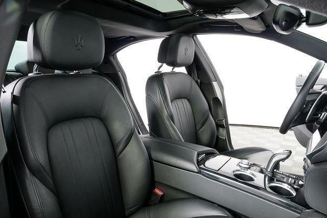 2022 Maserati Ghibli Modena Q4