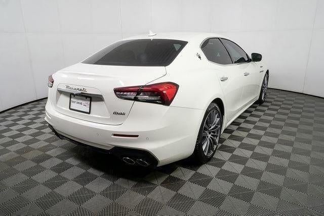 2022 Maserati Ghibli Modena Q4