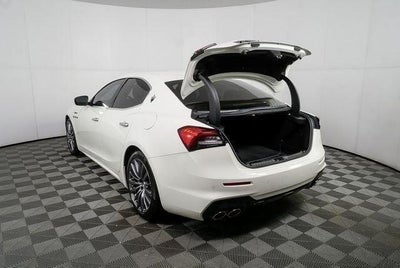 2022 Maserati Ghibli Modena Q4