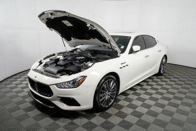2022 Maserati Ghibli Modena Q4