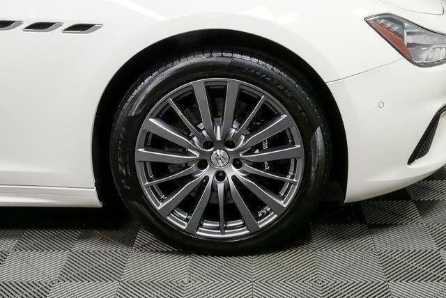 2022 Maserati Ghibli Modena Q4