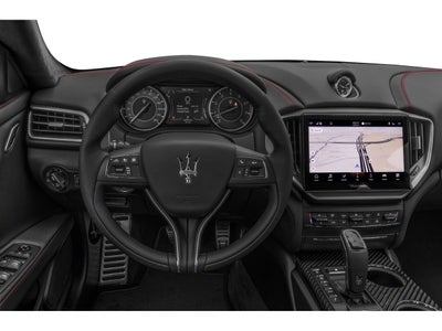 2022 Maserati Ghibli Modena Q4