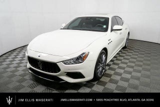 2022 Maserati Ghibli Modena Q4