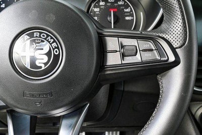 2022 Alfa Romeo Giulia Ti