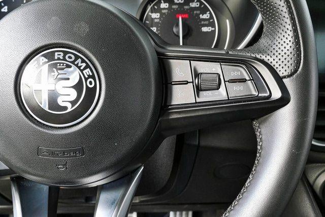 2022 Alfa Romeo Giulia Ti