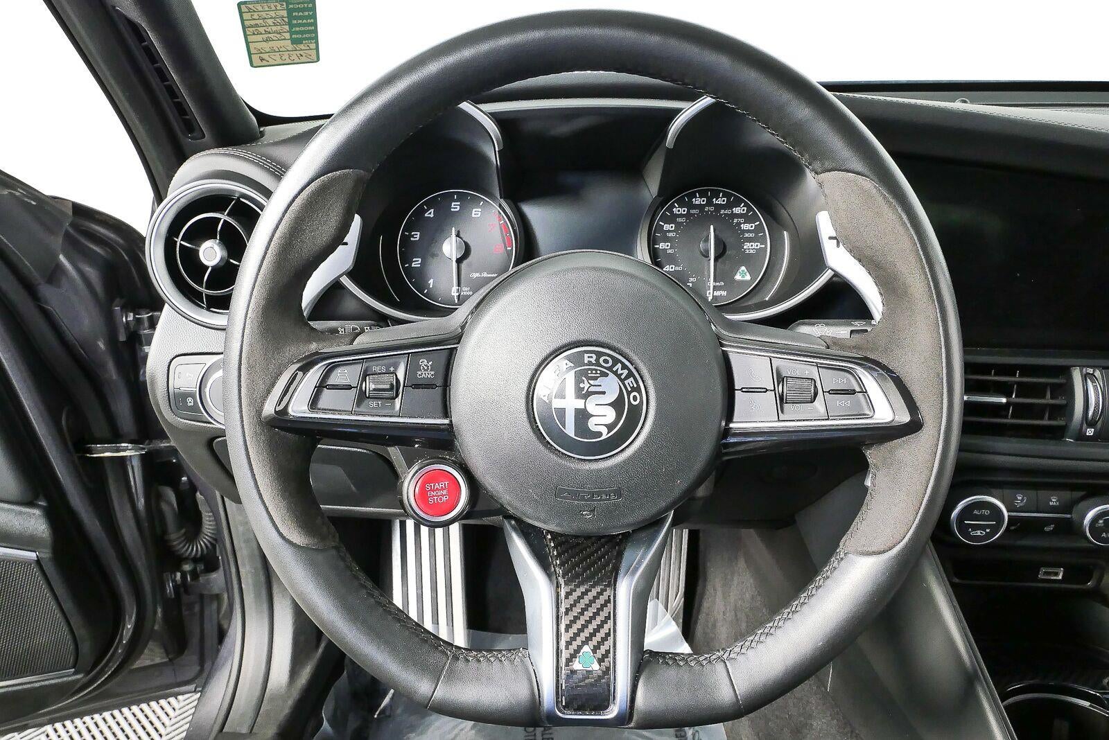 2023 Alfa Romeo Giulia Quadrifoglio