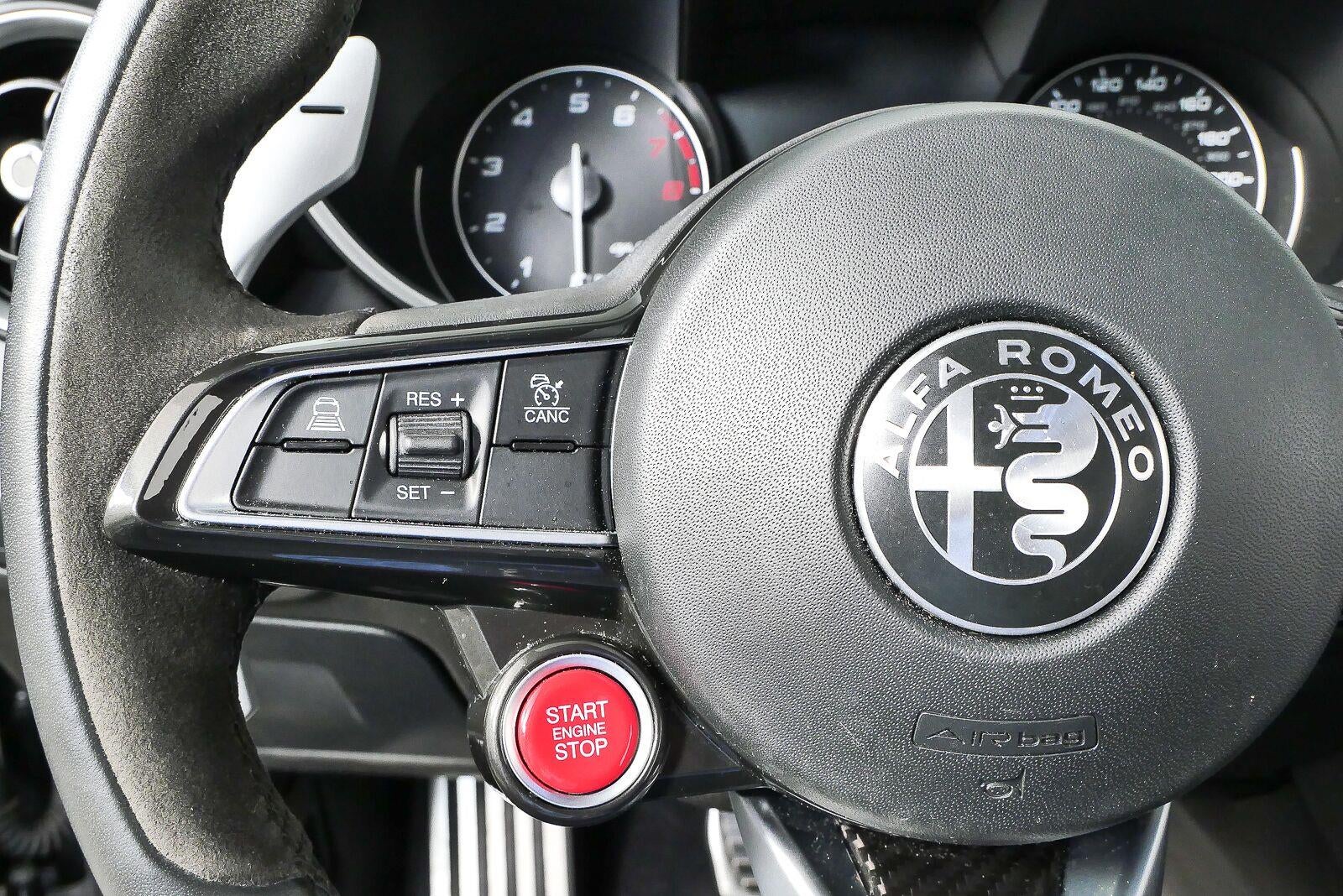 2023 Alfa Romeo Giulia Quadrifoglio