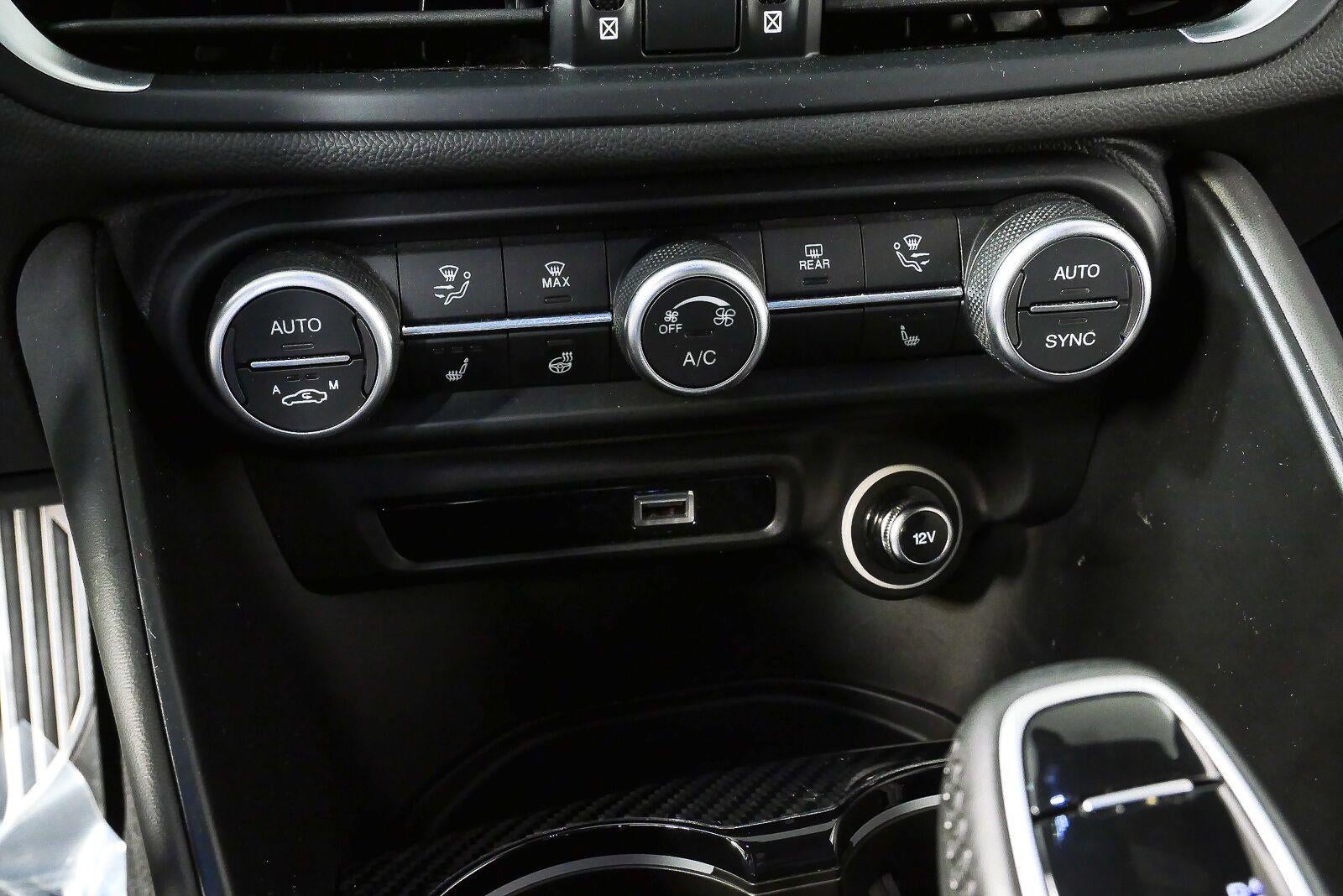 2023 Alfa Romeo Giulia Quadrifoglio