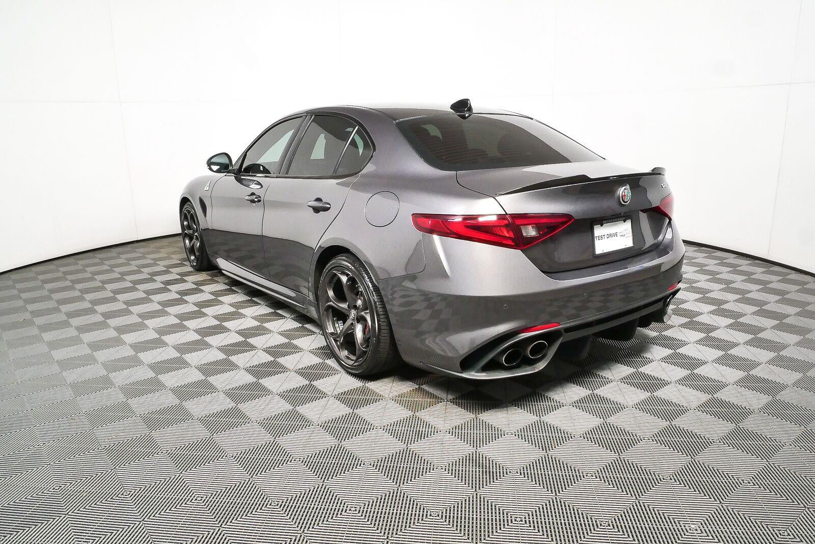 2023 Alfa Romeo Giulia Quadrifoglio
