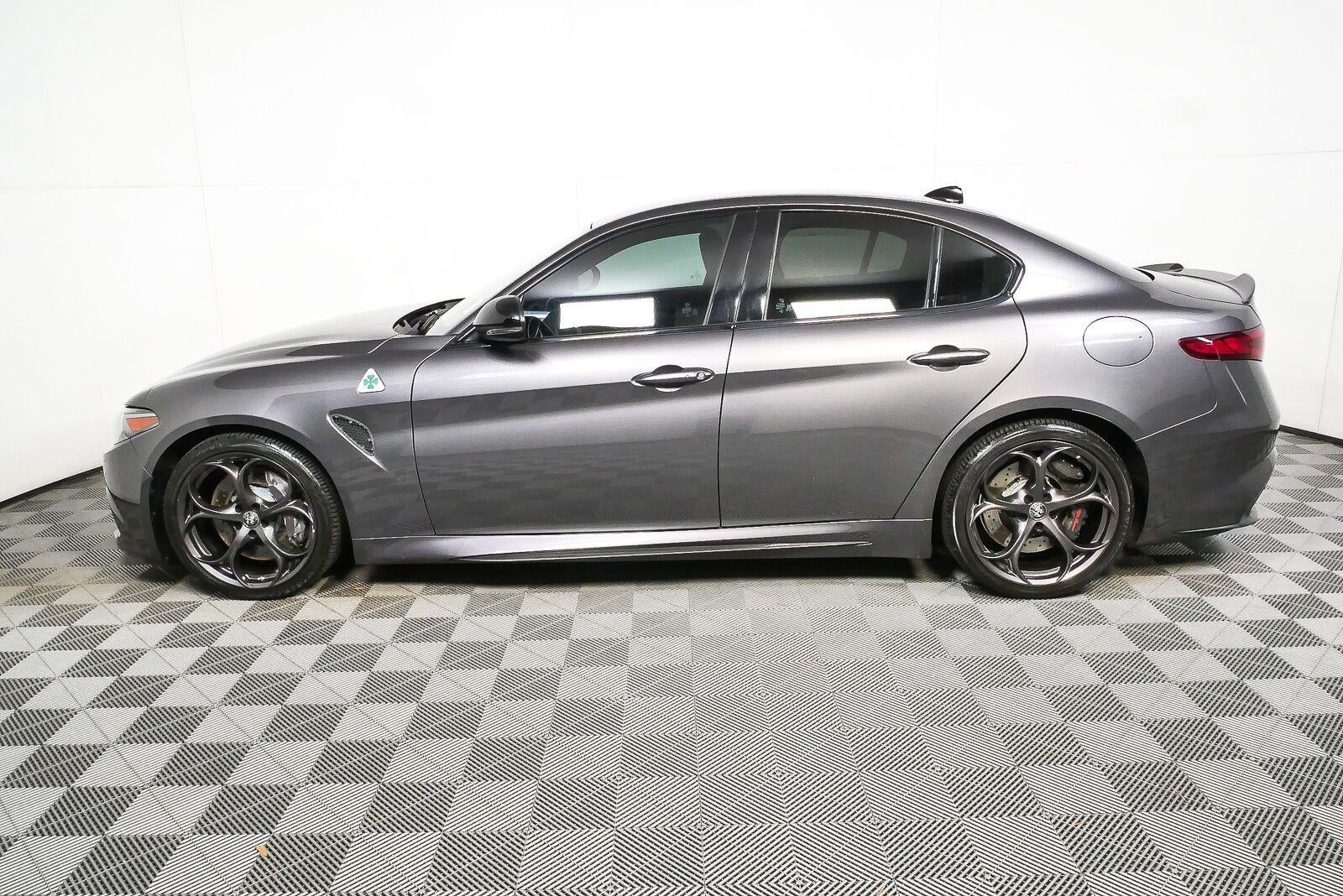 2023 Alfa Romeo Giulia Quadrifoglio