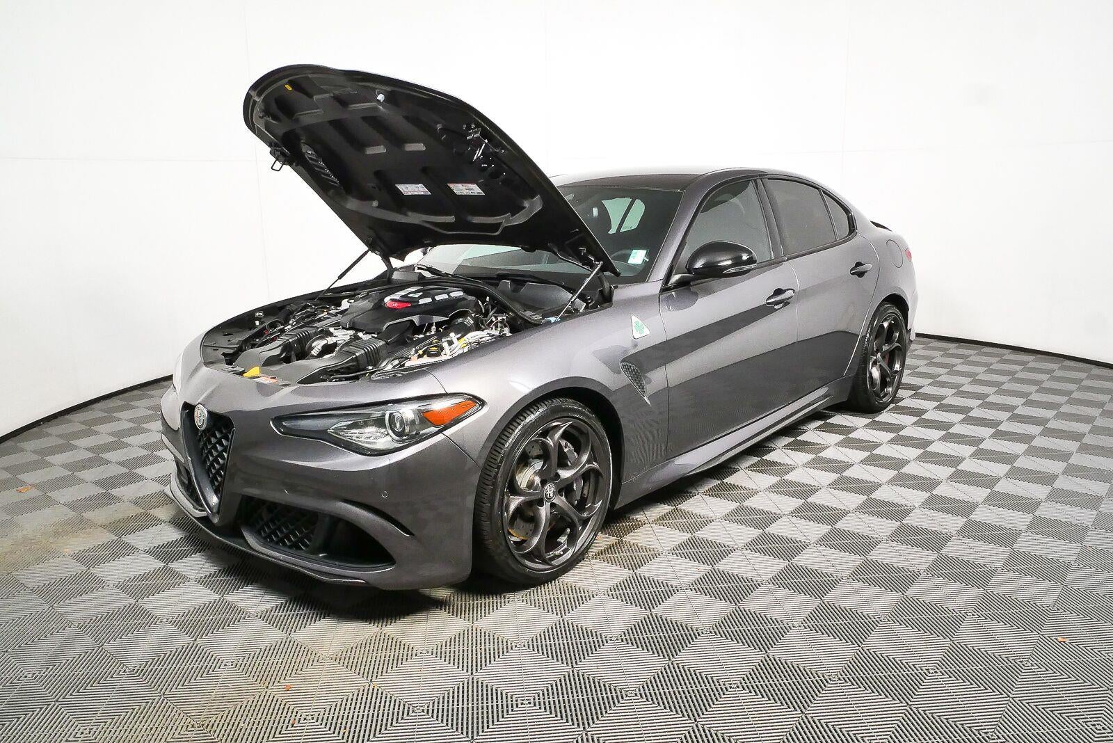 2023 Alfa Romeo Giulia Quadrifoglio