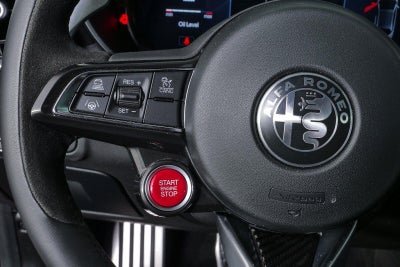 2024 Alfa Romeo Giulia Quadrifoglio Carbon