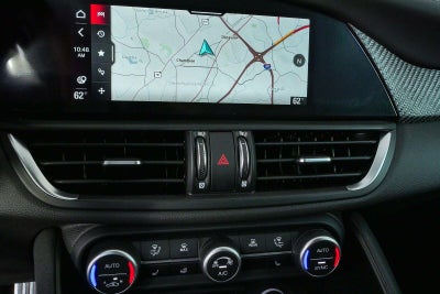 2024 Alfa Romeo Giulia Quadrifoglio Carbon