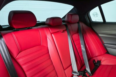 2024 Alfa Romeo Giulia Quadrifoglio Carbon