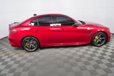 2024 Alfa Romeo Giulia Quadrifoglio Carbon