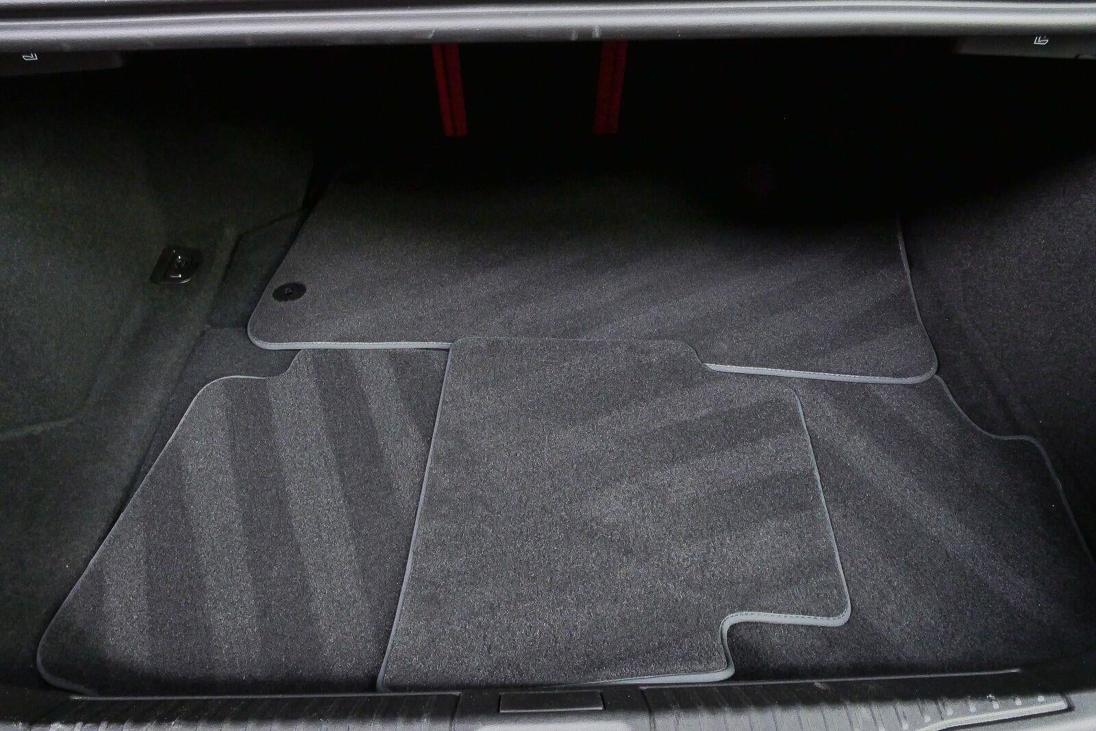 2024 Alfa Romeo Giulia Quadrifoglio Carbon