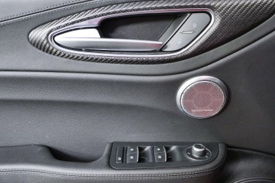 2024 Alfa Romeo Giulia Quadrifoglio Carbon