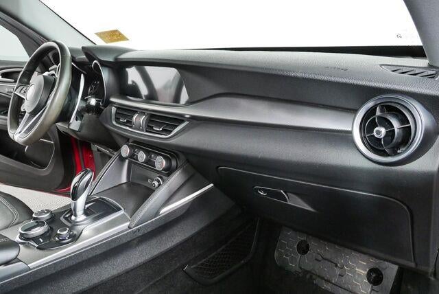 2018 Alfa Romeo Stelvio Sport